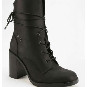 Jeffrey Campbell Boots 👢